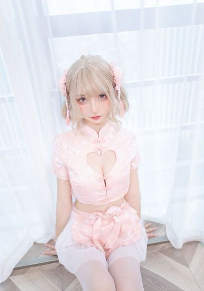 局长揉着秘书的双乳h文_HDHD在线观看