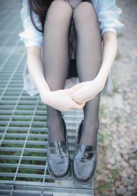 女王美脚免费调教社区_720全集免费观看
