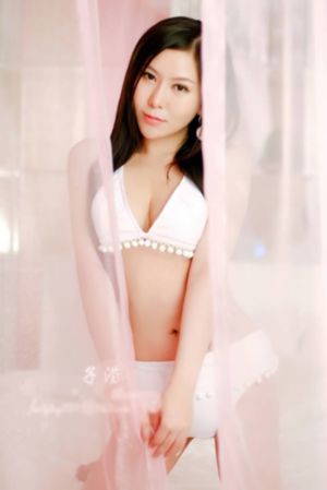 被乡村粗汉h玩松了尿进去_蓝光在线播放观看